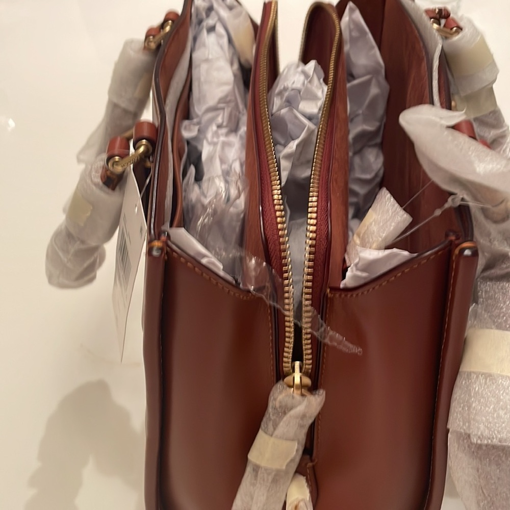 COACH NWT CC SIG BK CRRYALL 28 - Picture 10 of 15